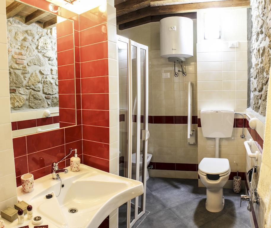 Agriturismo Ferruggini Bolgheri Bilik gambar